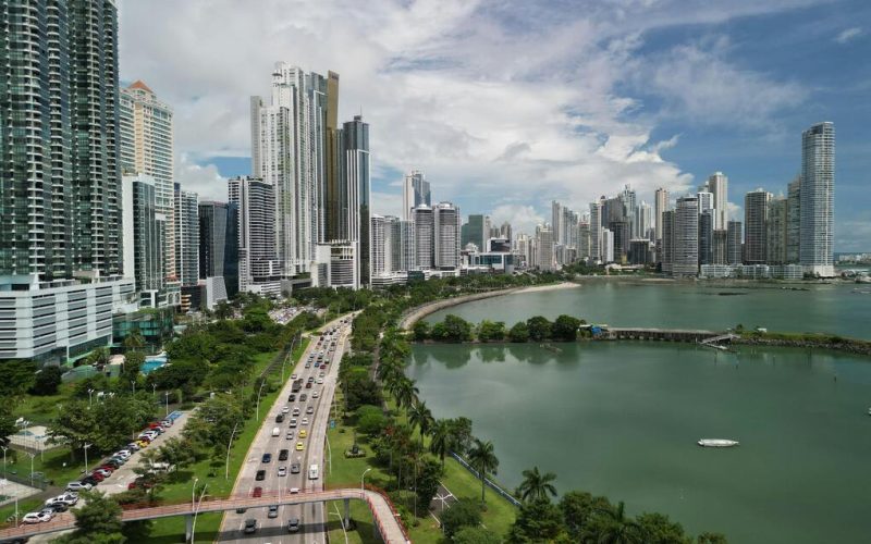 United States citizens: Secure permanent residency in Panama today