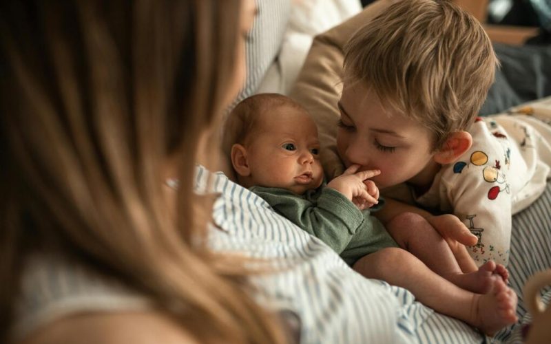 Pregnancy after tubal ligation: Options for  United Kingdom residents